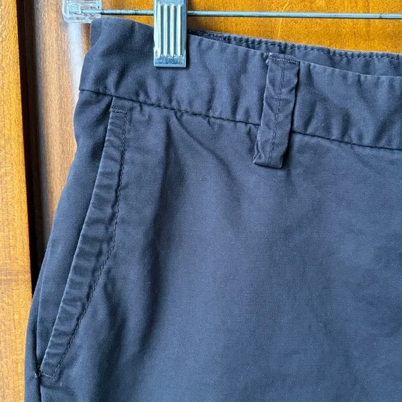 Ladies GAP Charcoal Bermuda Shorts - Picture 2 of 9
